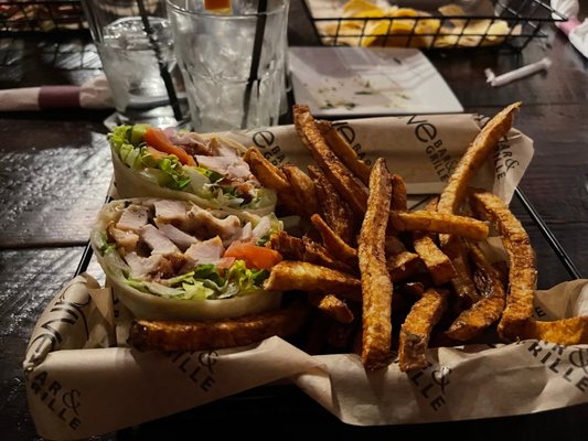 Dive Bar and Grille (Savage Mill) by null