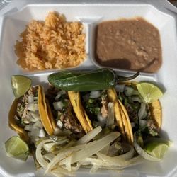 Tacos El Tapatio - Mini taco plate , carnitas