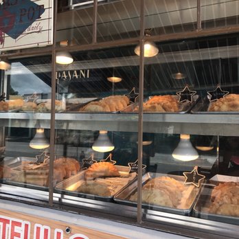 La Pastelillera - a display of pastries - Puerto Rican Near Me - Bayamón, Puerto Rico La Pastelillera - a display of pastries - Puerto Rican Near Me - Bayamón, Puerto Rico