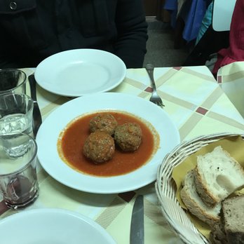 Da Enzo al 29 - Sourdough bread and meatballs - Roman Near Me - Rome, RM Da Enzo al 29 - Sourdough bread and meatballs - Roman Near Me - Rome, RM