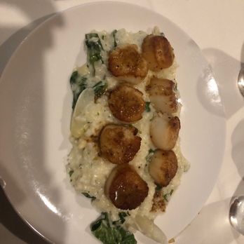 Vallozzi's - Scallops with risotto - Italian Near Me - Greensburg, Pennsylvania Vallozzi's - Scallops with risotto - Italian Near Me - Greensburg, Pennsylvania