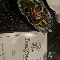 Bua Thai Restaurant - Beef salad