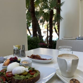 Veranda - Avocado Toast, Applewood Smoked Bacon, Espresso / Cappuccino or Latte - Breakfast & Brunch Near Me - Las Vegas, Nevada