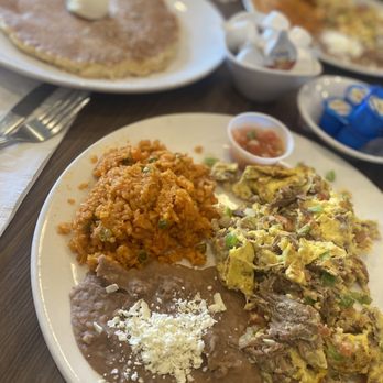 Broken Yolk Cafe - Yummy the best machaca - Breakfast & Brunch Near Me - Chula Vista, California Broken Yolk Cafe - Yummy the best machaca - Breakfast & Brunch Near Me - Chula Vista, California