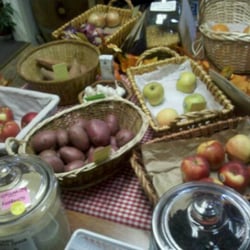 DuBois Health Food Center & Herb Shoppe - Pleasantly displayed items.