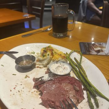 BJ's Restaurant & Brewhouse - Prime rib - American Near Me - Arcadia, California BJ's Restaurant & Brewhouse - Prime rib - American Near Me - Arcadia, California