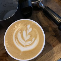 Luna Handpies & Cafe - Latte