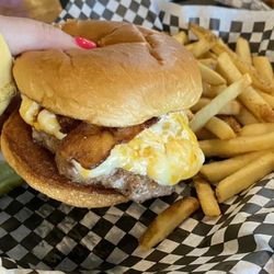 Leino's Riverside Pub - Garlic cheese spree burger