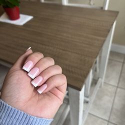 Berry Nails & Spa - Dip powder pink and white