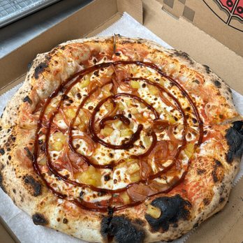 Mulata Artisan Pizzeria - a pizza in a box - Pizza Near Me - Orlando, Florida Mulata Artisan Pizzeria - a pizza in a box - Pizza Near Me - Orlando, Florida