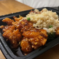 Best Asian - Hutchinson - General Taos Shrimp with fried rice