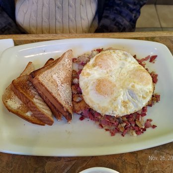 Scrumptious - Montreal smoke meat hash with eggs and bread $15 - Breakfast & Brunch Near Me - Richmond Hill, Ontario Scrumptious - Montreal smoke meat hash with eggs and bread $15 - Breakfast & Brunch Near Me - Richmond Hill, Ontario