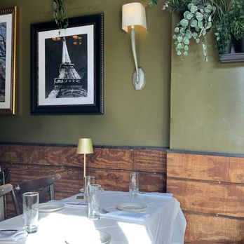 La Sirene - Nice interior - French Near Me - New York, New York La Sirene - Nice interior - French Near Me - New York, New York
