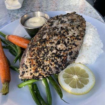 Nico's Pier 38 - Furikake ahi - Seafood Near Me - Honolulu, Hawaii