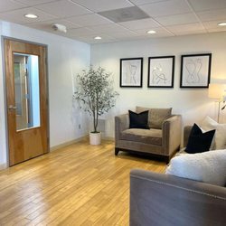 Gorin Plastic Surgery & Medspa - Waiting room