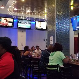 THE OVER/UNDER BAR & GRILL - Updated April 2025 - 226 Photos & 407 ...