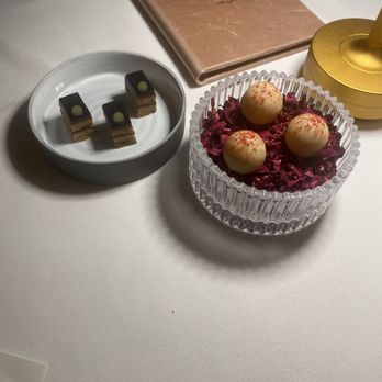 Indienne - Small bites for dessert - Indian Near Me - Chicago, Illinois Indienne - Small bites for dessert - Indian Near Me - Chicago, Illinois