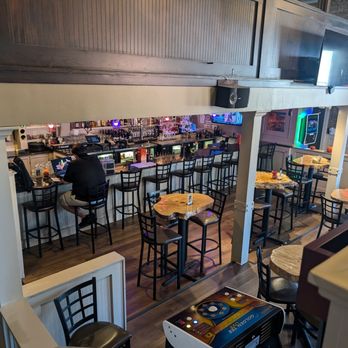 Pal Joey's - Pizza Near Me - Batavia, Illinois