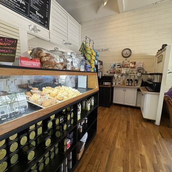 Beth's Bakery & Cafe - Inside - Bakeries Near Me - Sandwich, Massachusetts