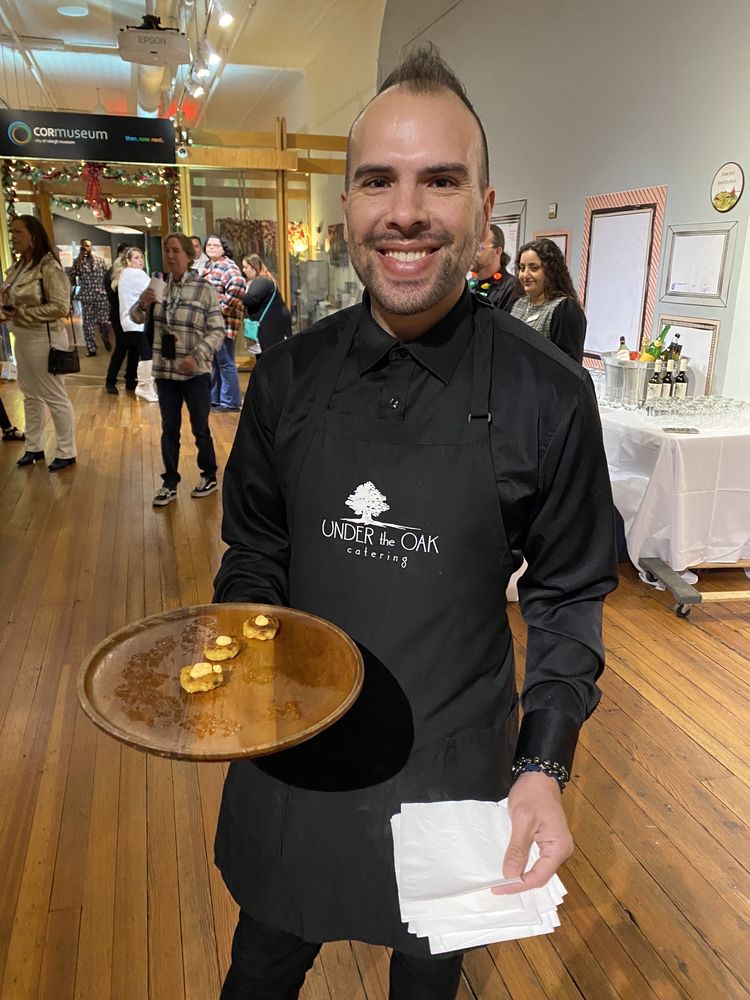 Under the Oak Catering Logo
