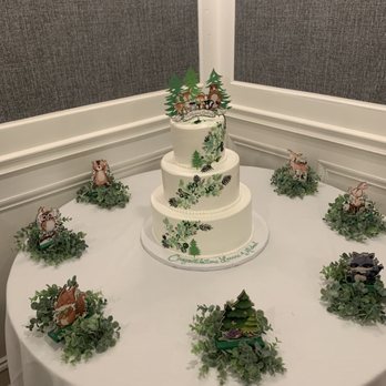 Alpine Pastry Shoppe - Bakeries Near Me - Smithtown, New York