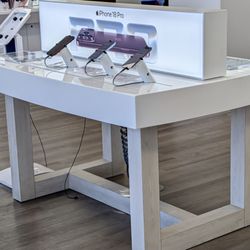 Cox Authorized Retailer - I will say they did have all the latest phones.