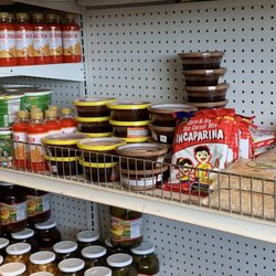 El Chapin - It is a mini bodega