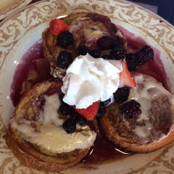 Another Broken Egg Cafe - Cinnamon buns - American Near Me - Raleigh, North Carolina