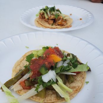 Two Wheel Tacos - Veggie cactus and chicken tacos - Tacos Near Me - Chicago, Illinois Two Wheel Tacos - Veggie cactus and chicken tacos - Tacos Near Me - Chicago, Illinois