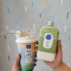 Machi Machi - Mochi redbean brûlée matcha smoothie/latte and matcha latte with panna cotta