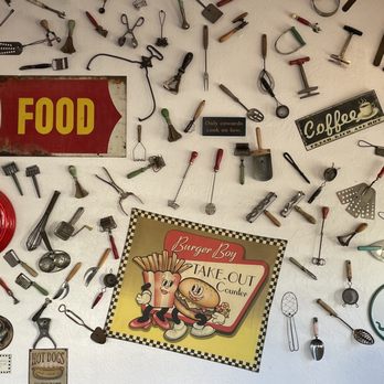 Deano's Diner - Interior decor - Breakfast & Brunch Near Me - Grants Pass, Oregon