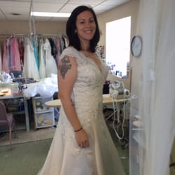 Bella Alterations 13 Photos 22 Reviews Sewing Alterations 39050 Schoolcraft Rd Livonia Mi United States Phone Number