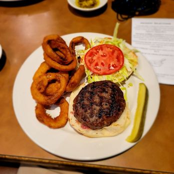The Huntsman's Grill - Elk burger.....so delicious - American Near Me - Williamsburg, Virginia The Huntsman's Grill - Elk burger.....so delicious - American Near Me - Williamsburg, Virginia