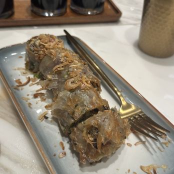 Supreme Dumplings - Truffle Mushroom Roll ($13) - Shanghainese Near Me - Honolulu, Hawaii