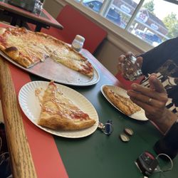 Catanzareti Pizza & Italian Restaurant - Cheese pizza!