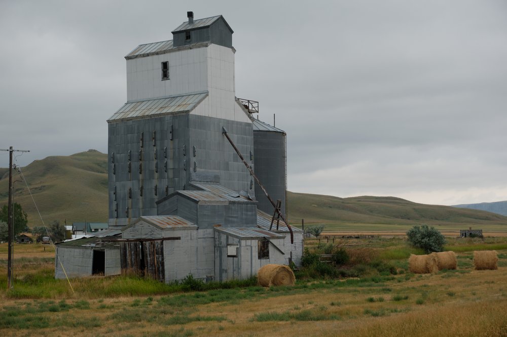 ROCKY MOUNTAIN MOTOS Updated June 2024 210 Broadway Ave N, Red