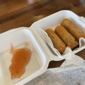 Banh Mi Factory - 4 Piece Egg Roll - Bakeries Near Me - Tampa, Florida