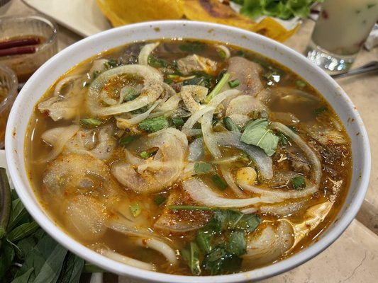 Dong Huong Restaurant by null