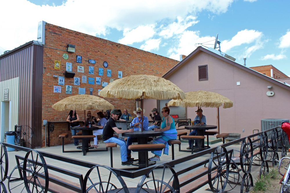 WATERHOLE 3 Updated August 2024 416 South Ellery Ave, Fairview