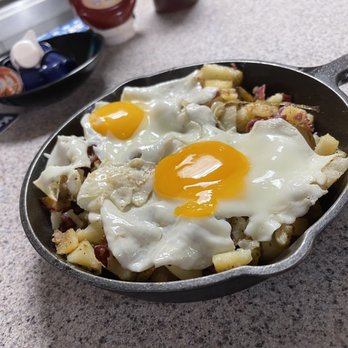 Helen's Cafe And Catering - Corned Beef Skillet - Barbeque Near Me - Leonardtown, Maryland