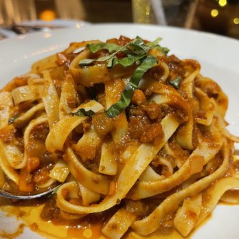 Fabiolus Cucina - Tagliatelle Alla Bolognese - Italian Near Me - Hollywood, California Fabiolus Cucina - Tagliatelle Alla Bolognese - Italian Near Me - Hollywood, California