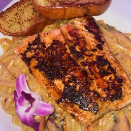 Blackened salmon pasta