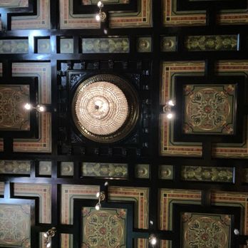 Driehaus Museum - Ceiling in one of the rooms - Museums Near Me - Chicago, Illinois Driehaus Museum - Ceiling in one of the rooms - Museums Near Me - Chicago, Illinois