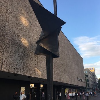 Deutsche Oper Berlin - Outside sculpture - Performing Arts Near Me - Berlin, BE
