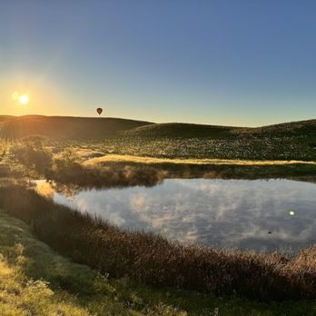 Sonoma Skypark - Approaching this pond, its rising mist showing us the air current's direction - Airports Near Me - Sonoma, California Sonoma Skypark - Approaching this pond, its rising mist showing us the air current's direction - Airports Near Me - Sonoma, California