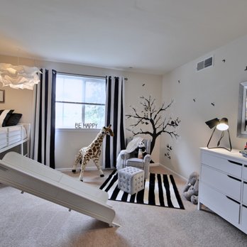 Heels and Hardware - Home Staging Near Me - Kensington, Maryland Heels and Hardware - Home Staging Near Me - Kensington, Maryland