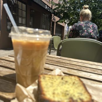 Poppy's - Lemon poppy seed loaf - Coffee & Tea Near Me - Brooklyn, New York