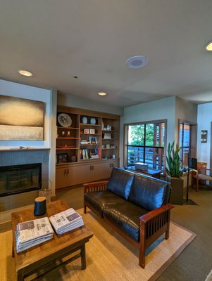 Inn At Langley by null