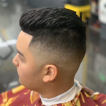305 Clippers Barbershop - Clean - Barbers Near Me - Miami, Florida 305 Clippers Barbershop - Clean - Barbers Near Me - Miami, Florida