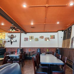 Rosie Thai Cuisine - Inside the restaurant